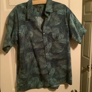 Men’s Hawaiian shirt